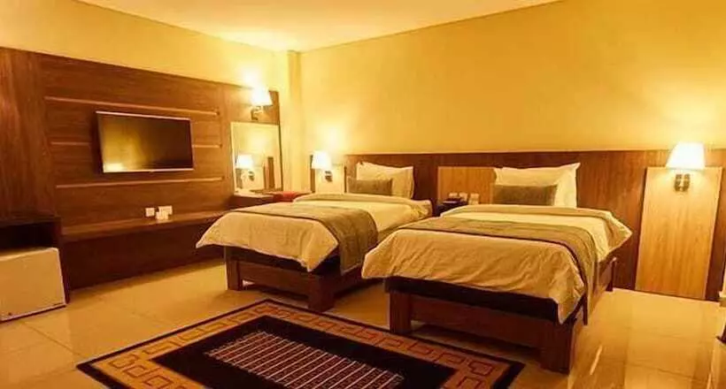 هتل Bristol Palace