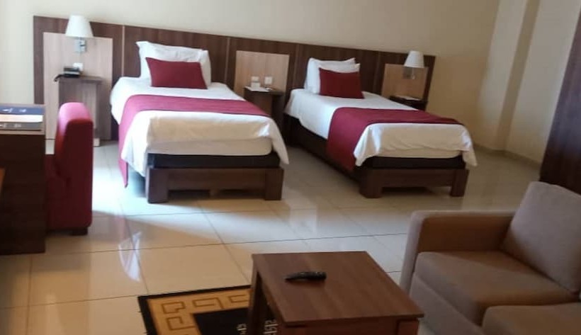 هتل Bristol Palace