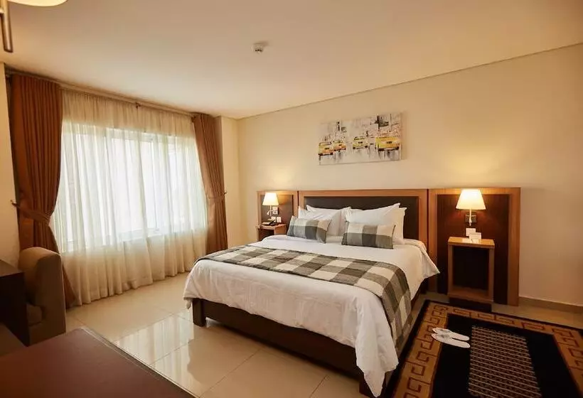 هتل Bristol Palace