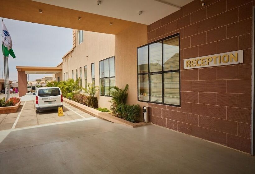 هتل Bristol Palace