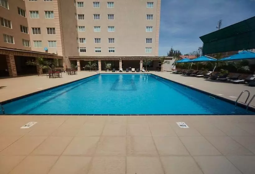 هتل Bristol Palace