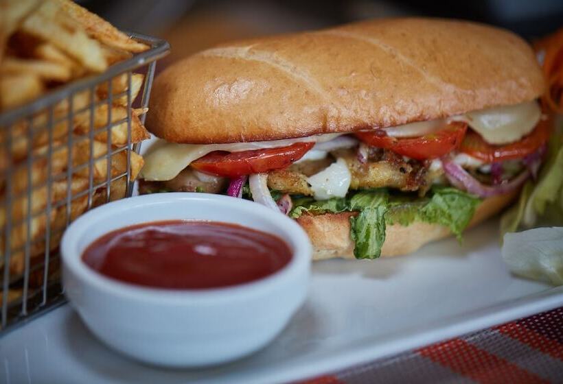 هتل Bristol Palace