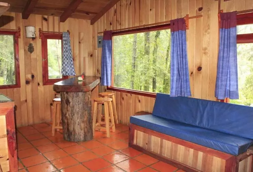 Hotelli Cabañas Alpinas López Fontes