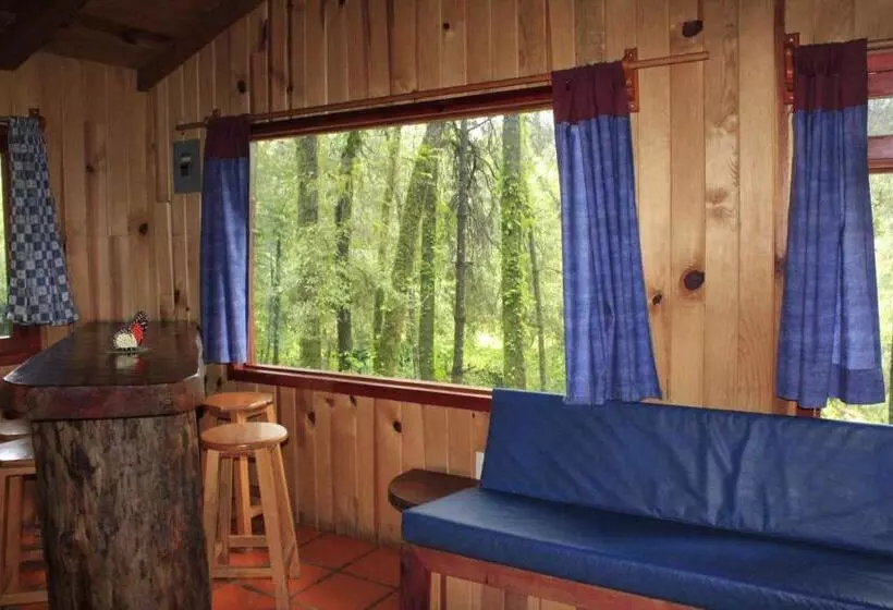 Hotelli Cabañas Alpinas López Fontes