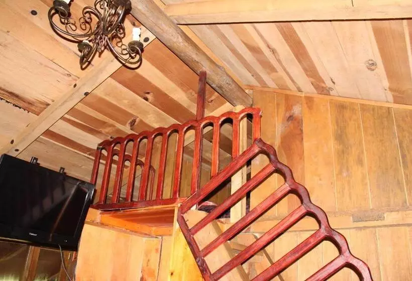 Hotelli Cabañas Alpinas López Fontes