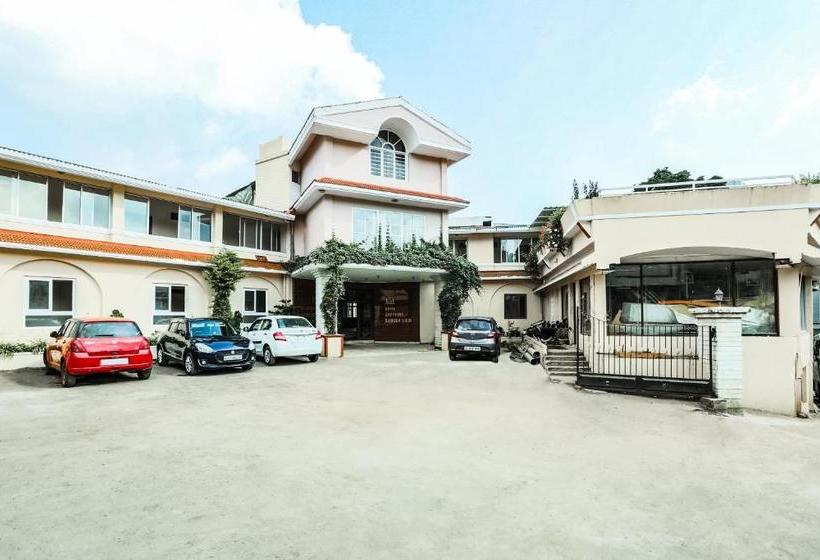 فندق Capital O 13231  Sapphire Garden View