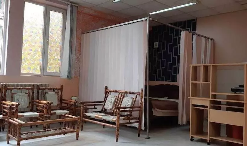 هتل Full House Hostel