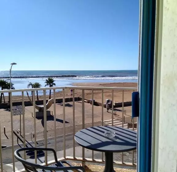 Hotelli Hôtel De La Mer