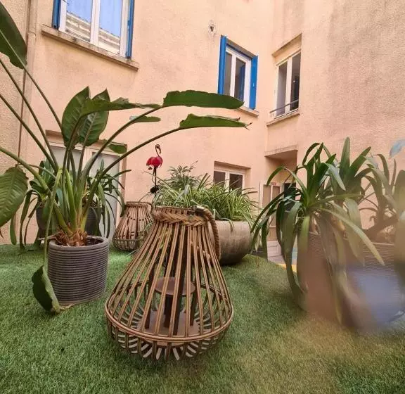 Hotelli Hôtel De La Mer