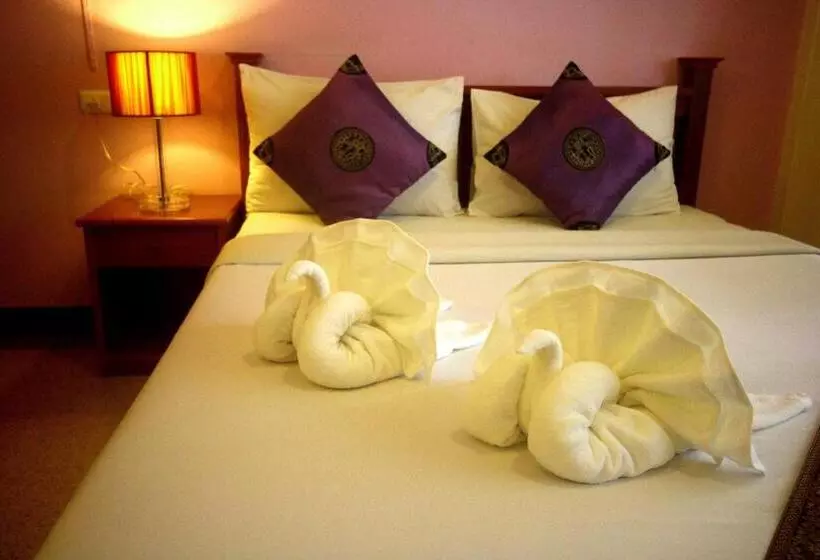 هتل Myplace@surat