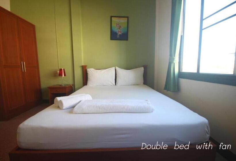 호텔 Myplace@surat