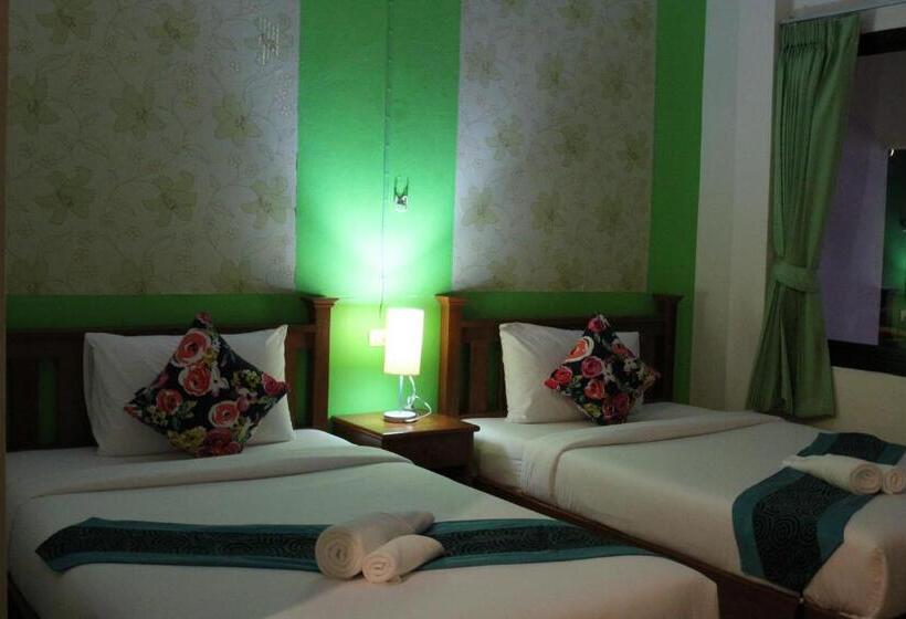 호텔 Myplace@surat