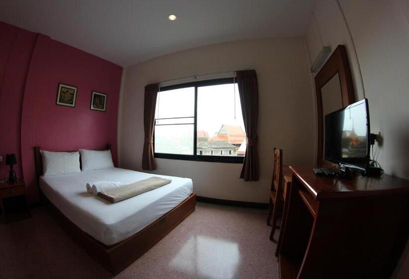 호텔 Myplace@surat