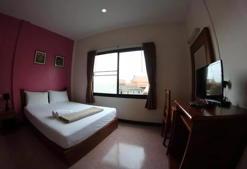 هتل Myplace@surat