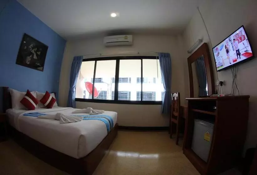 هتل Myplace@surat