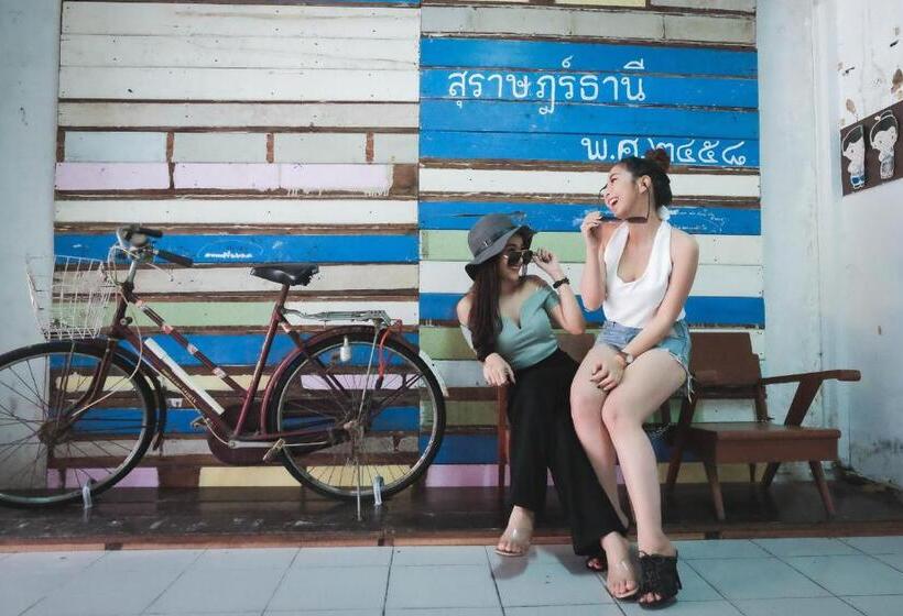 호텔 Myplace@surat