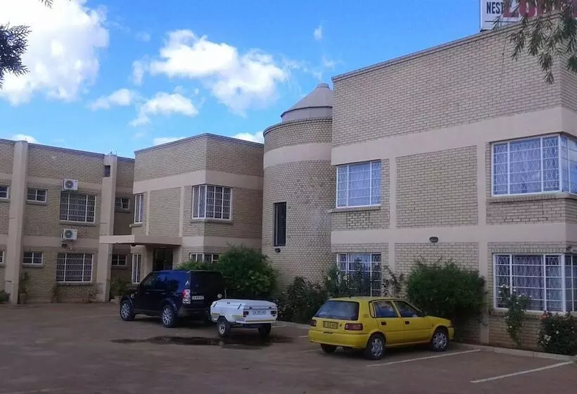 هتل The Nest Lodge