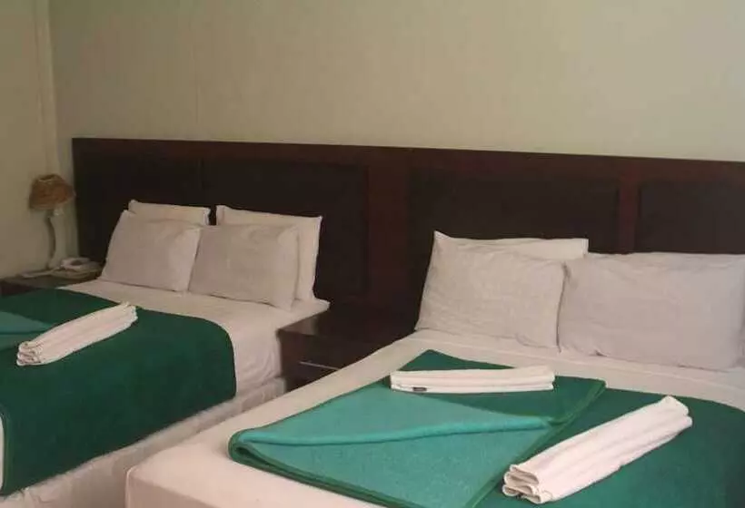 هتل The Nest Lodge