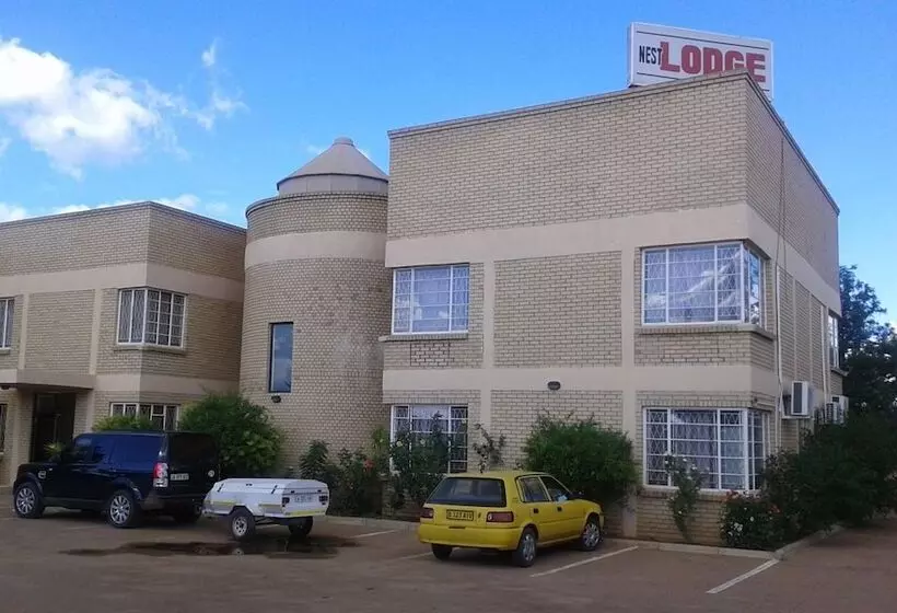 هتل The Nest Lodge