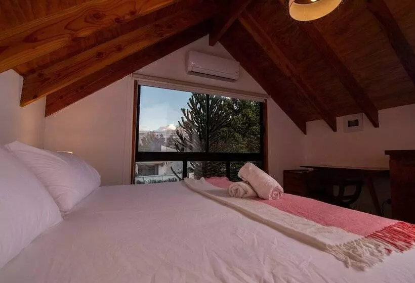 Lucky's Hostel