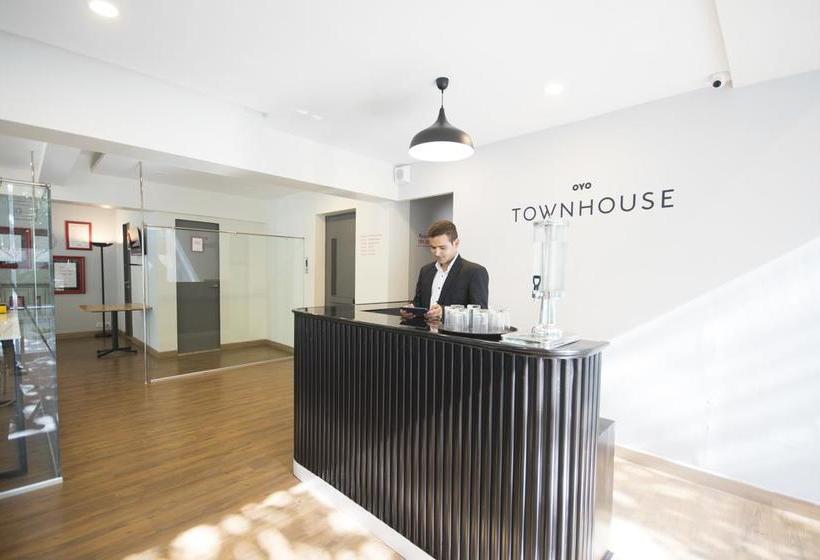 Fotos del hotel Oyo Townhouse 016 International Airport:  18