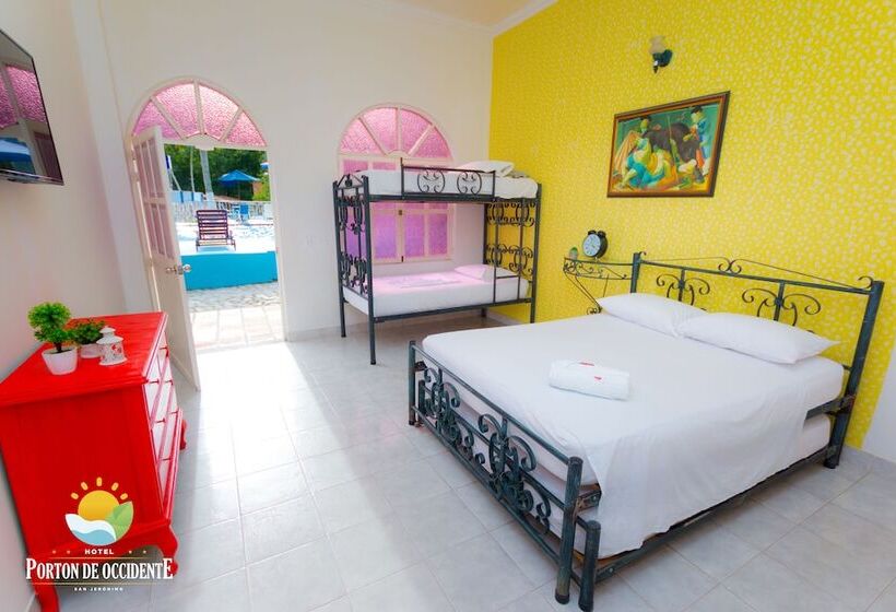 ホテル Porton De Occidente