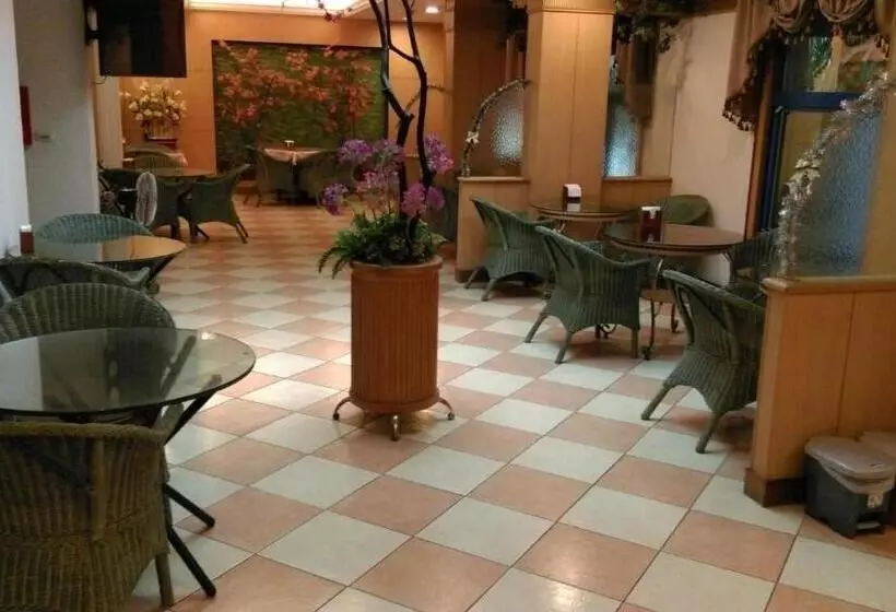Lestar Motel