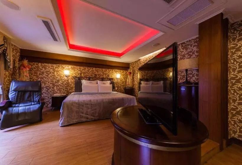 Lestar Motel