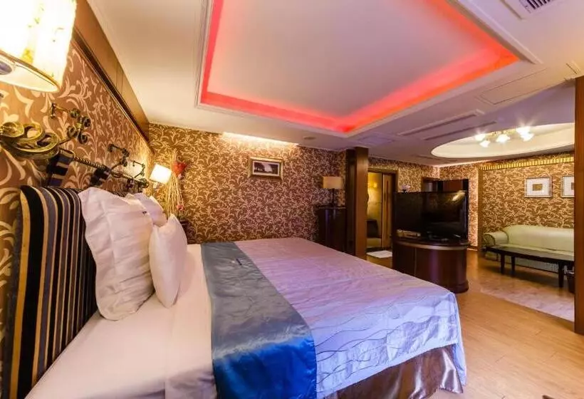 Lestar Motel