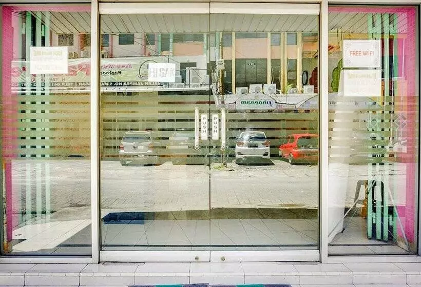 モーテル Spot On 2214 Wisma Jampea