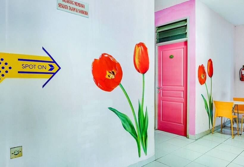 Мотель Spot On 2214 Wisma Jampea