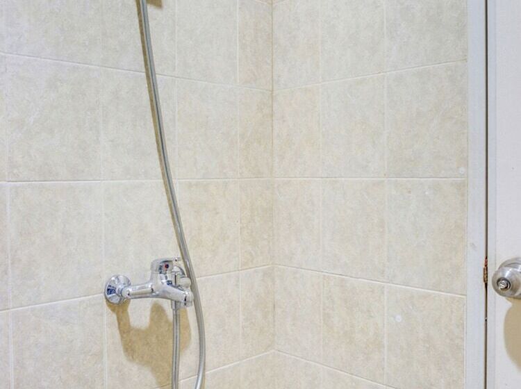 Мотель Spot On 2214 Wisma Jampea