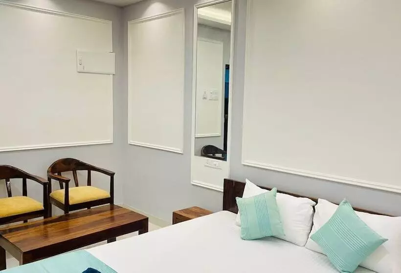 Resort Monarch Suites