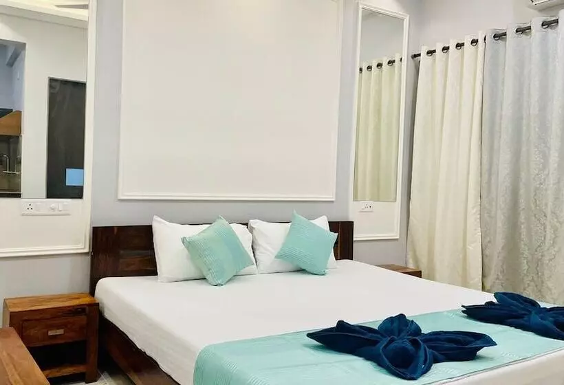 Resort Monarch Suites