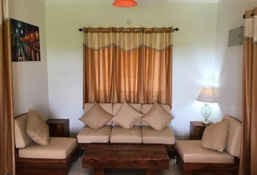 Resort Monarch Suites