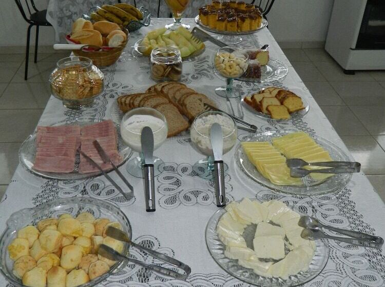 호스텔 Practic Pousada