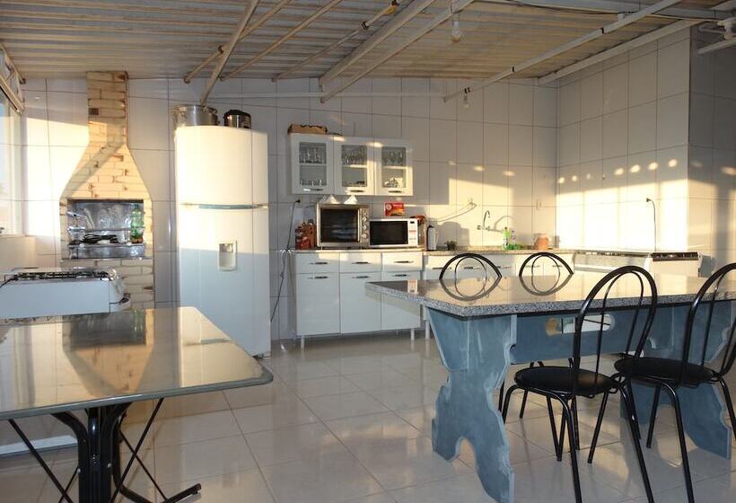 호스텔 Practic Pousada