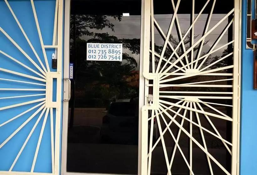 Retkeilymaja Spot On 89834 Blue District Backpackers