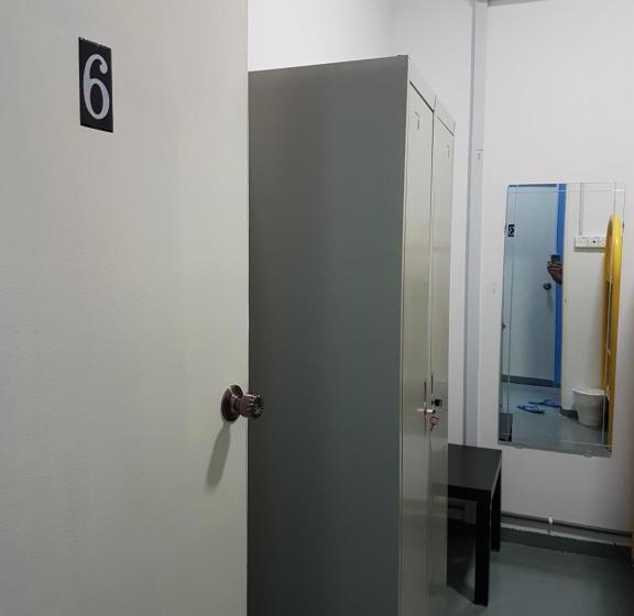 Hospedaria Spot On 89834 Blue District Backpackers