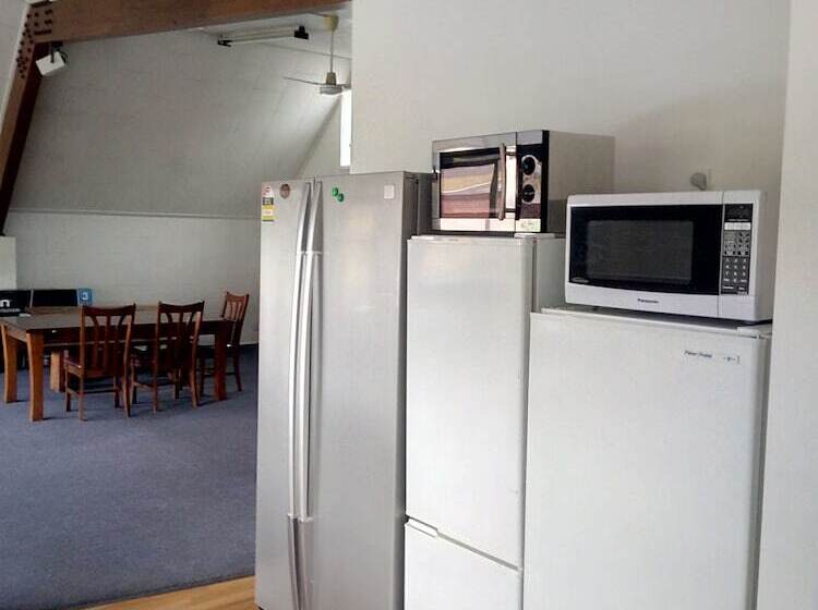 Hostel The Bouncing Lamb Backpackers