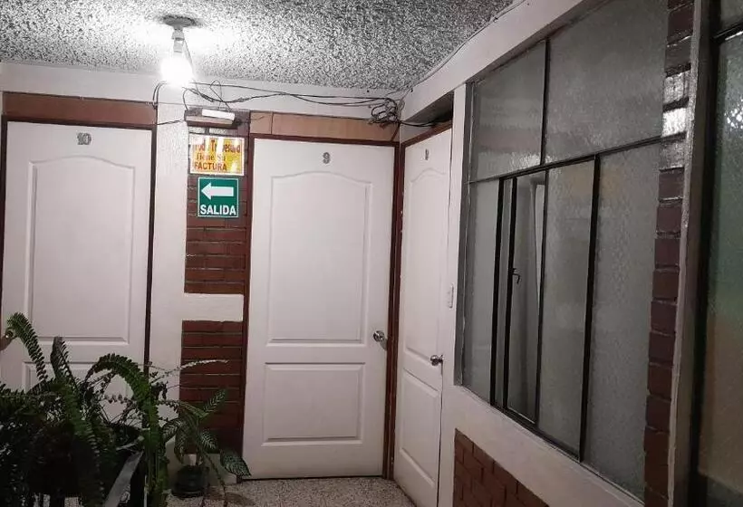 هتل El Mesón, Guatemala