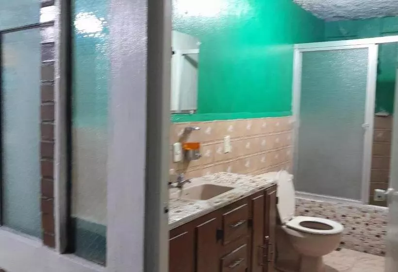 هتل El Mesón, Guatemala