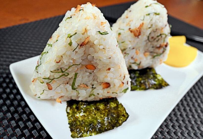 Hotel Sancrest Residence Deltamas