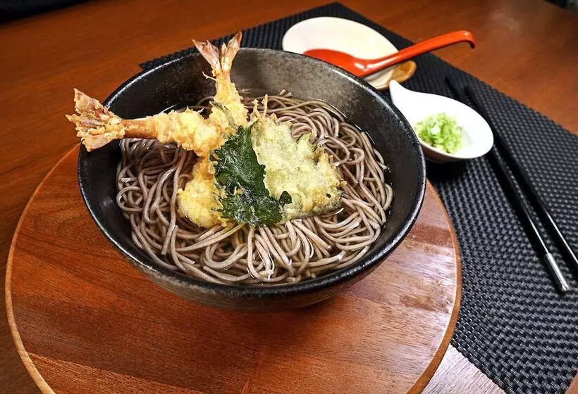 Hotel Sancrest Residence Deltamas