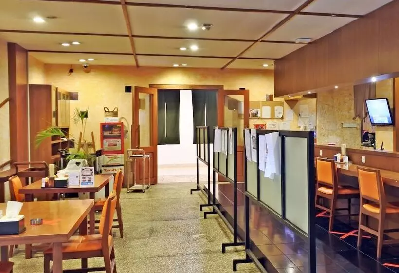 Hotel Sancrest Residence Deltamas