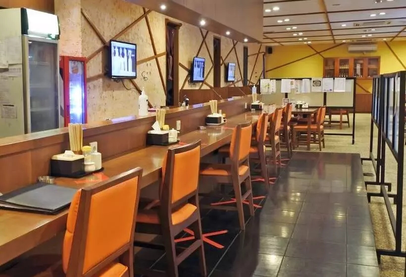 Hotel Sancrest Residence Deltamas