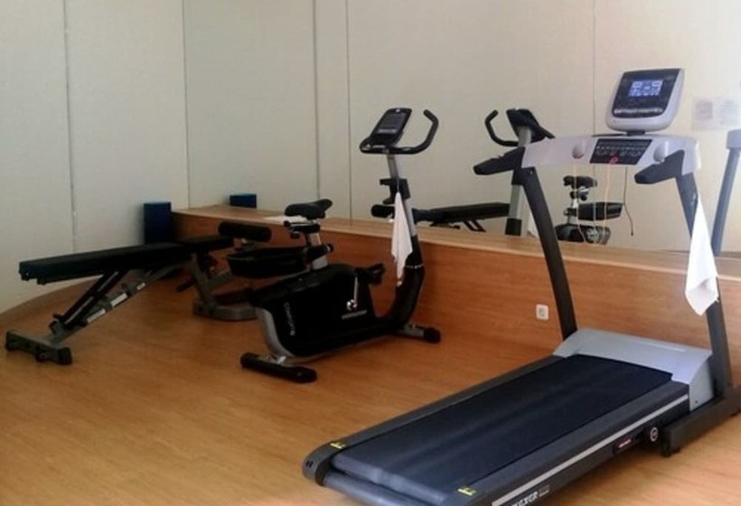 Hotel Sancrest Residence Deltamas