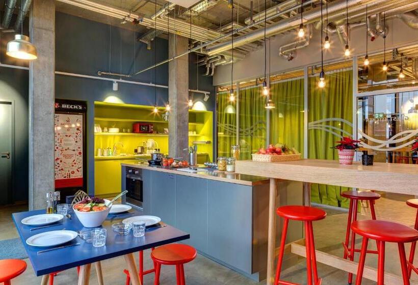 Meininger Hotel Berlin East Side Gallery