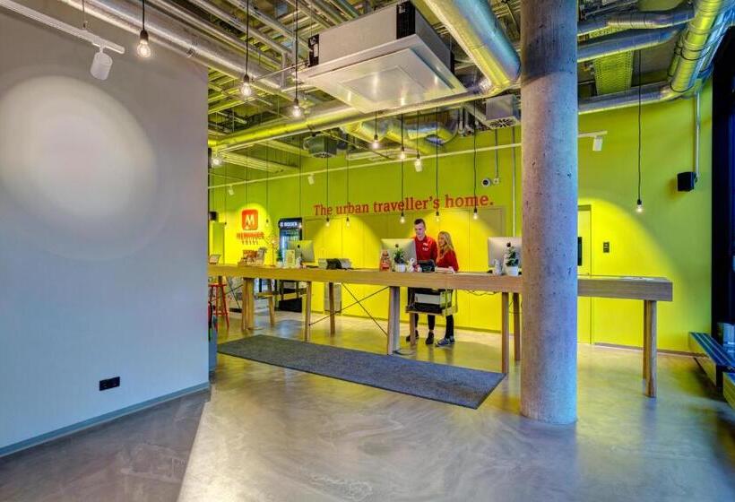 Meininger Hotel Berlin East Side Gallery