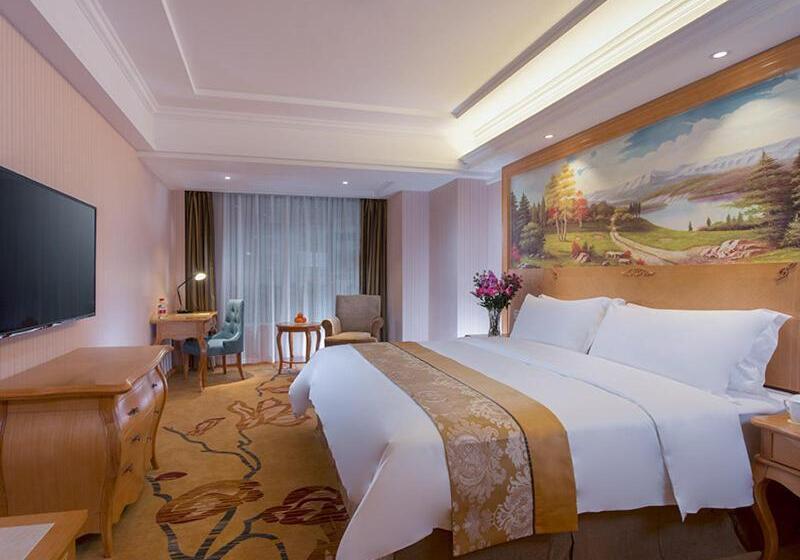 Vienna Hotel Chengdu Dafeng Subway Station